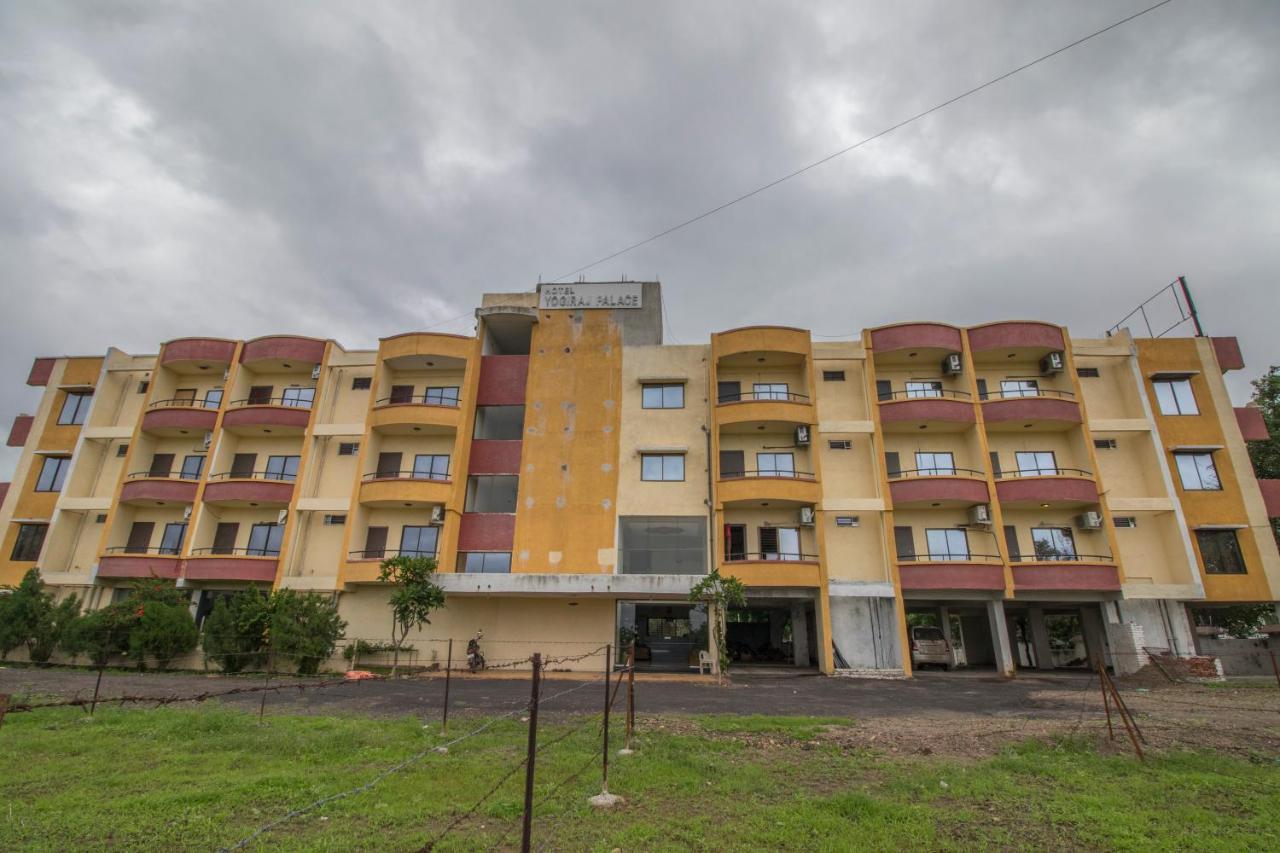 Hotel Yogiraj Palace Shegaon Exteriér fotografie